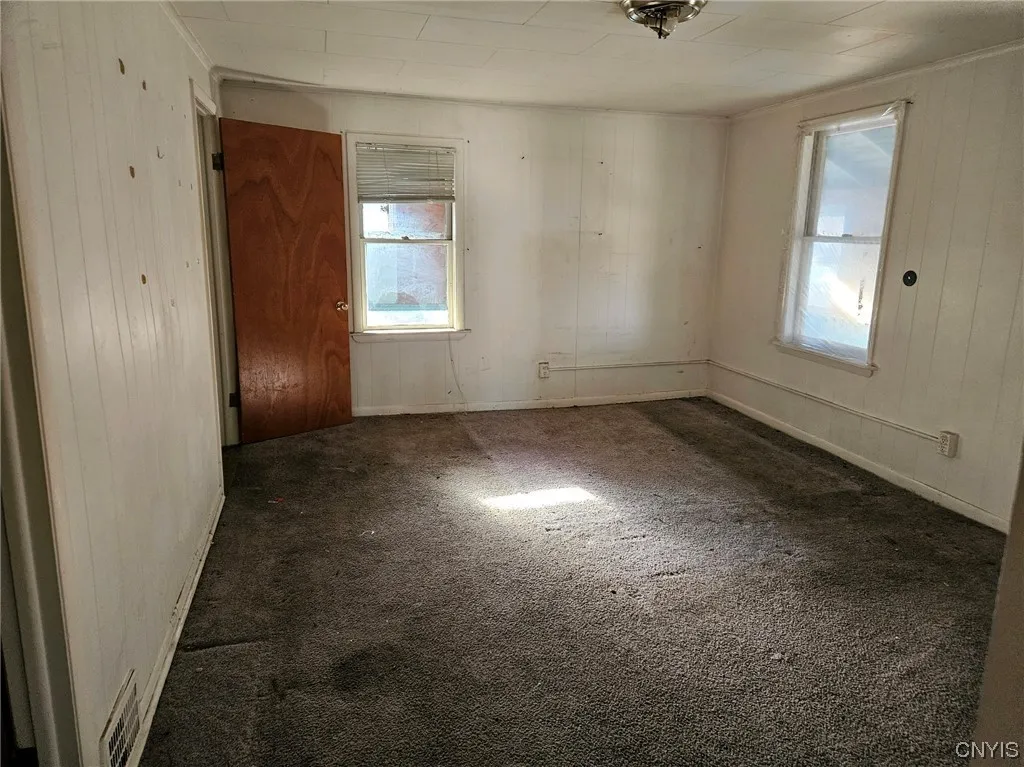 200 West Seneca St & Marcellus Street, Syracus, Syracuse, New York 13204, 5 Rooms Rooms,Commercial Sale,For Sale,200 West Seneca St & Marcellus Street, Syracus,0,S1514341