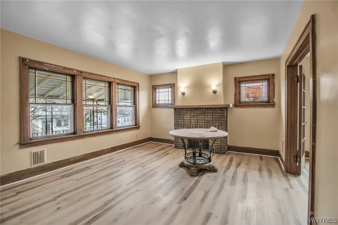 106 Jewett Avenue, Buffalo, New York 14214, Buffalo, New York 14214, 6 Bedrooms Bedrooms, ,2 BathroomsBathrooms,Residential,Closed,106 Jewett Avenue, Buffalo, New York 14214,0,B1515229