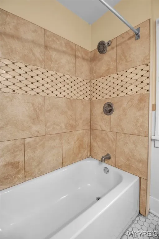 106 Jewett Avenue, Buffalo, New York 14214, Buffalo, New York 14214, 6 Bedrooms Bedrooms, ,2 BathroomsBathrooms,Residential,Closed,106 Jewett Avenue, Buffalo, New York 14214,0,B1515229
