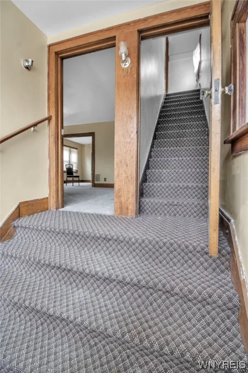 106 Jewett Avenue, Buffalo, New York 14214, Buffalo, New York 14214, 6 Bedrooms Bedrooms, ,2 BathroomsBathrooms,Residential,Closed,106 Jewett Avenue, Buffalo, New York 14214,0,B1515229