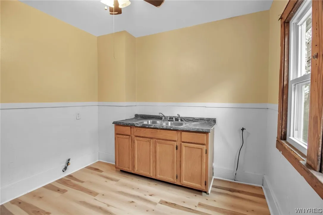 106 Jewett Avenue, Buffalo, New York 14214, Buffalo, New York 14214, 6 Bedrooms Bedrooms, ,2 BathroomsBathrooms,Residential,Closed,106 Jewett Avenue, Buffalo, New York 14214,0,B1515229