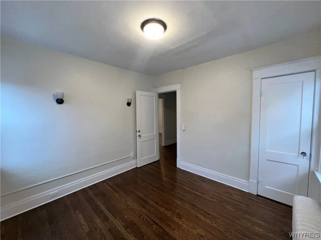 1560 Elmwood Avenue, Buffalo, New York 14207, Buffalo, New York 14207, 3 Bedrooms Bedrooms, 6 Rooms Rooms,1 BathroomBathrooms,Residential Lease,Closed,1560 Elmwood Avenue, Buffalo, New York 14207,0,B1515697
