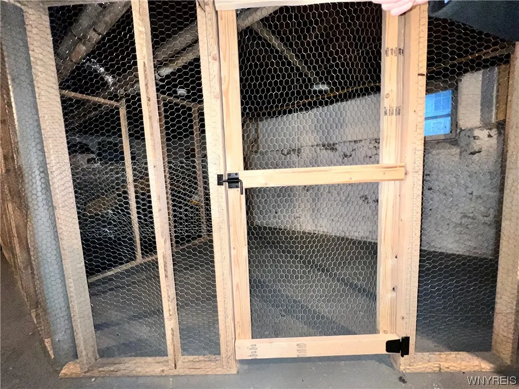 1560 Elmwood Avenue, Buffalo, New York 14207, Buffalo, New York 14207, 3 Bedrooms Bedrooms, 6 Rooms Rooms,1 BathroomBathrooms,Residential Lease,Closed,1560 Elmwood Avenue, Buffalo, New York 14207,0,B1515697