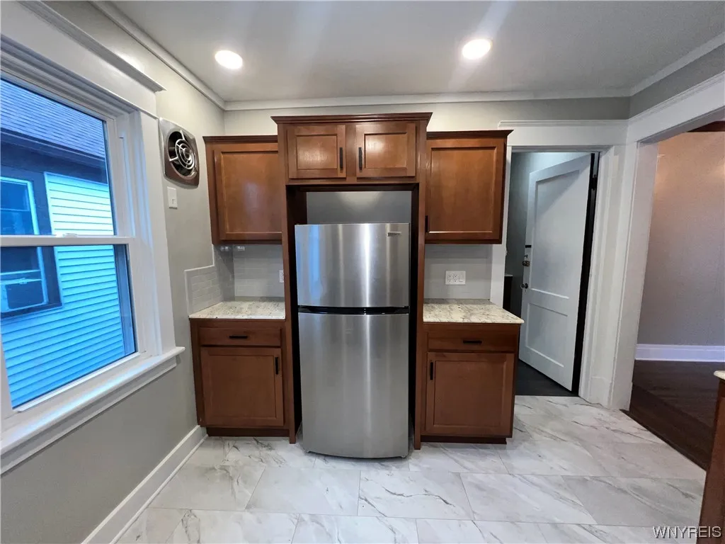 1560 Elmwood Avenue, Buffalo, New York 14207, Buffalo, New York 14207, 3 Bedrooms Bedrooms, 6 Rooms Rooms,1 BathroomBathrooms,Residential Lease,Closed,1560 Elmwood Avenue, Buffalo, New York 14207,0,B1515697