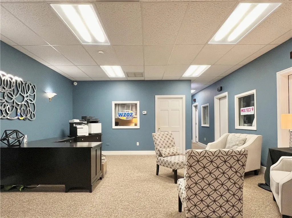 1st Floor Reception Area
