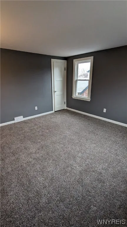 78 Kirkwood Drive Upper Unit, West Seneca, New Yor, West Seneca, New York 14224, 2 Bedrooms Bedrooms, 5 Rooms Rooms,1 BathroomBathrooms,Residential Lease,Closed,78 Kirkwood Drive Upper Unit, West Seneca, New Yor,0,B1517546