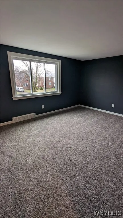 78 Kirkwood Drive Upper Unit, West Seneca, New Yor, West Seneca, New York 14224, 2 Bedrooms Bedrooms, 5 Rooms Rooms,1 BathroomBathrooms,Residential Lease,Closed,78 Kirkwood Drive Upper Unit, West Seneca, New Yor,0,B1517546