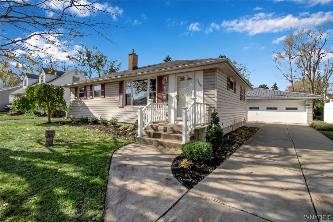 3440 Dickens Road, Hamburg, New York 14219, Hamburg, New York 14219, 3 Bedrooms Bedrooms, 6 Rooms Rooms,1 BathroomBathrooms,Residential,Closed,3440 Dickens Road, Hamburg, New York 14219,0,B1517389