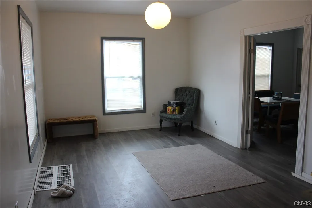 4966 State Route 31, Clay, New York 13041, Clay, New York 13041, 4 Bedrooms Bedrooms, 9 Rooms Rooms,2 BathroomsBathrooms,Residential,For Sale,4966 State Route 31, Clay, New York 13041,0,S1518329