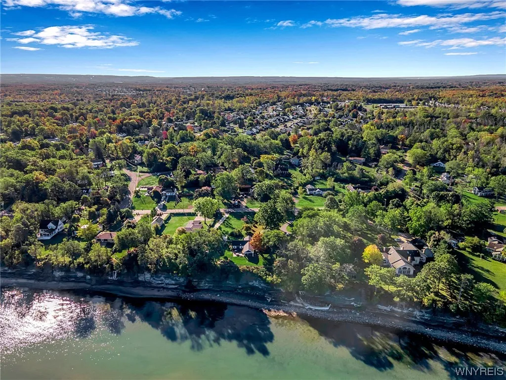 5798 Lakecrest Drive, Hamburg, New York 14085, Hamburg, New York 14085, 3 Bedrooms Bedrooms, 6 Rooms Rooms,1 BathroomBathrooms,Residential,Closed,5798 Lakecrest Drive, Hamburg, New York 14085,0,B1518529