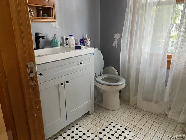 5798 Lakecrest Drive, Hamburg, New York 14085, Hamburg, New York 14085, 3 Bedrooms Bedrooms, 6 Rooms Rooms,1 BathroomBathrooms,Residential,Closed,5798 Lakecrest Drive, Hamburg, New York 14085,0,B1518529