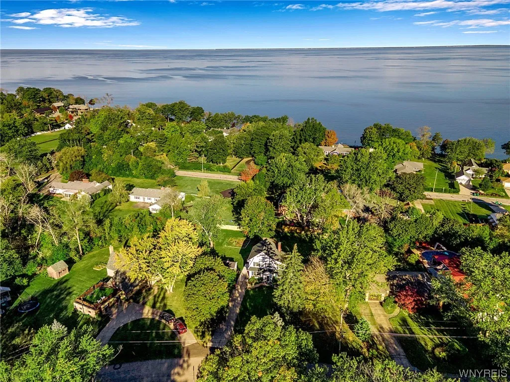 5798 Lakecrest Drive, Hamburg, New York 14085, Hamburg, New York 14085, 3 Bedrooms Bedrooms, 6 Rooms Rooms,1 BathroomBathrooms,Residential,Closed,5798 Lakecrest Drive, Hamburg, New York 14085,0,B1518529