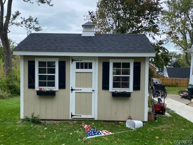 5798 Lakecrest Drive, Hamburg, New York 14085, Hamburg, New York 14085, 3 Bedrooms Bedrooms, 6 Rooms Rooms,1 BathroomBathrooms,Residential,Closed,5798 Lakecrest Drive, Hamburg, New York 14085,0,B1518529