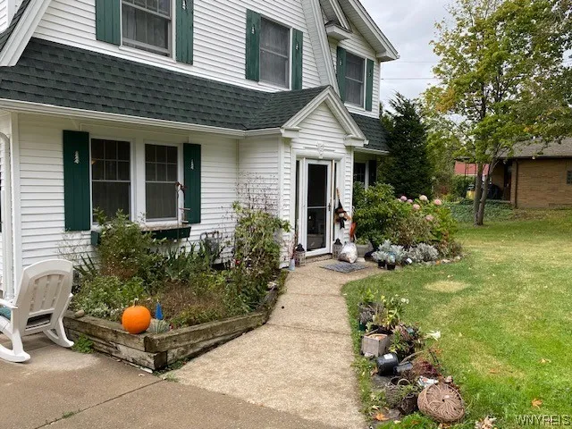 5798 Lakecrest Drive, Hamburg, New York 14085, Hamburg, New York 14085, 3 Bedrooms Bedrooms, 6 Rooms Rooms,1 BathroomBathrooms,Residential,Closed,5798 Lakecrest Drive, Hamburg, New York 14085,0,B1518529