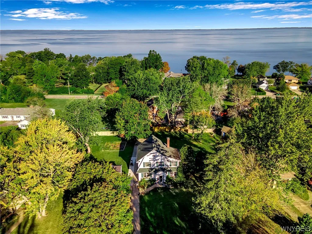5798 Lakecrest Drive, Hamburg, New York 14085, Hamburg, New York 14085, 3 Bedrooms Bedrooms, 6 Rooms Rooms,1 BathroomBathrooms,Residential,Closed,5798 Lakecrest Drive, Hamburg, New York 14085,0,B1518529