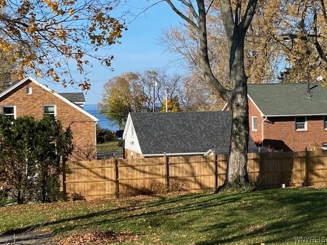 5798 Lakecrest Drive, Hamburg, New York 14085, Hamburg, New York 14085, 3 Bedrooms Bedrooms, 6 Rooms Rooms,1 BathroomBathrooms,Residential,Closed,5798 Lakecrest Drive, Hamburg, New York 14085,0,B1518529