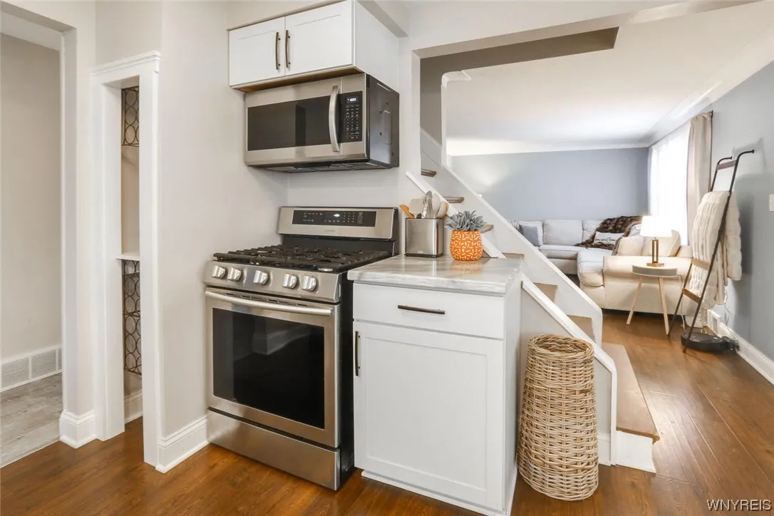 142 Cathedral Lane, Cheektowaga, New York 14225, Cheektowaga, New York 14225, 4 Bedrooms Bedrooms, 8 Rooms Rooms,2 BathroomsBathrooms,Residential,Closed,142 Cathedral Lane, Cheektowaga, New York 14225,0,B1514975