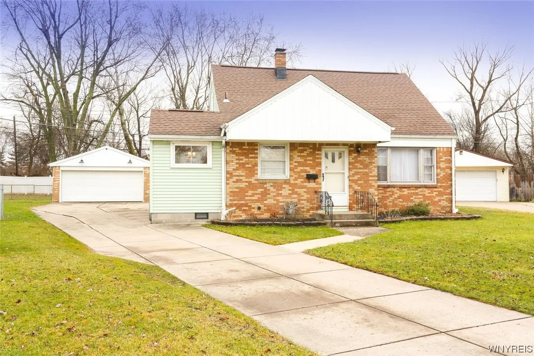 142 Cathedral Lane, Cheektowaga, New York 14225, Cheektowaga, New York 14225, 4 Bedrooms Bedrooms, 8 Rooms Rooms,2 BathroomsBathrooms,Residential,Closed,142 Cathedral Lane, Cheektowaga, New York 14225,0,B1514975