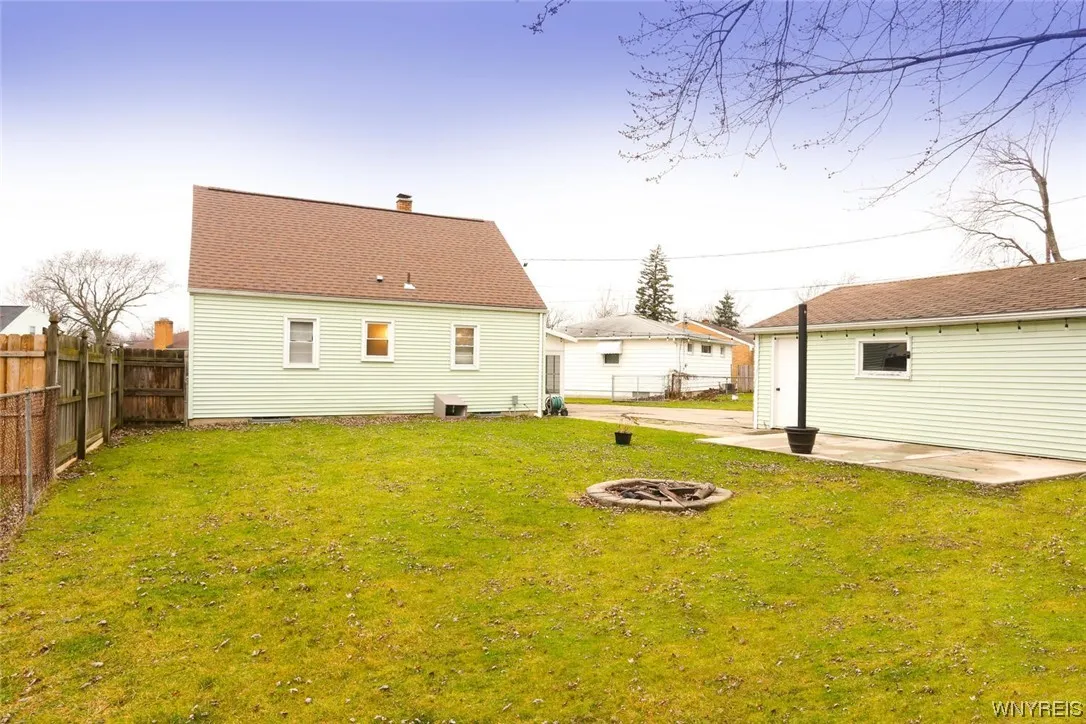 142 Cathedral Lane, Cheektowaga, New York 14225, Cheektowaga, New York 14225, 4 Bedrooms Bedrooms, 8 Rooms Rooms,2 BathroomsBathrooms,Residential,Closed,142 Cathedral Lane, Cheektowaga, New York 14225,0,B1514975