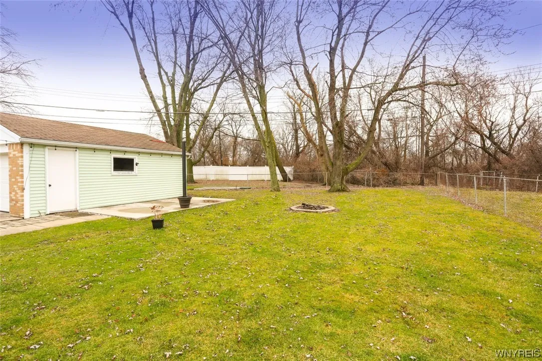 142 Cathedral Lane, Cheektowaga, New York 14225, Cheektowaga, New York 14225, 4 Bedrooms Bedrooms, 8 Rooms Rooms,2 BathroomsBathrooms,Residential,Closed,142 Cathedral Lane, Cheektowaga, New York 14225,0,B1514975