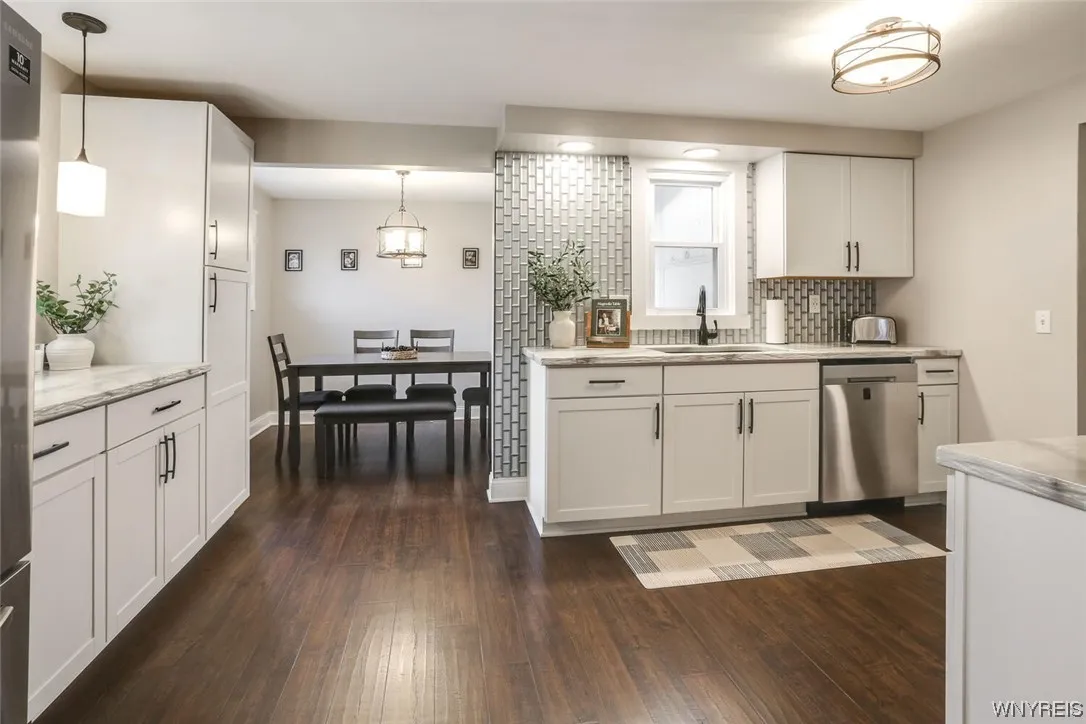 142 Cathedral Lane, Cheektowaga, New York 14225, Cheektowaga, New York 14225, 4 Bedrooms Bedrooms, 8 Rooms Rooms,2 BathroomsBathrooms,Residential,Closed,142 Cathedral Lane, Cheektowaga, New York 14225,0,B1514975