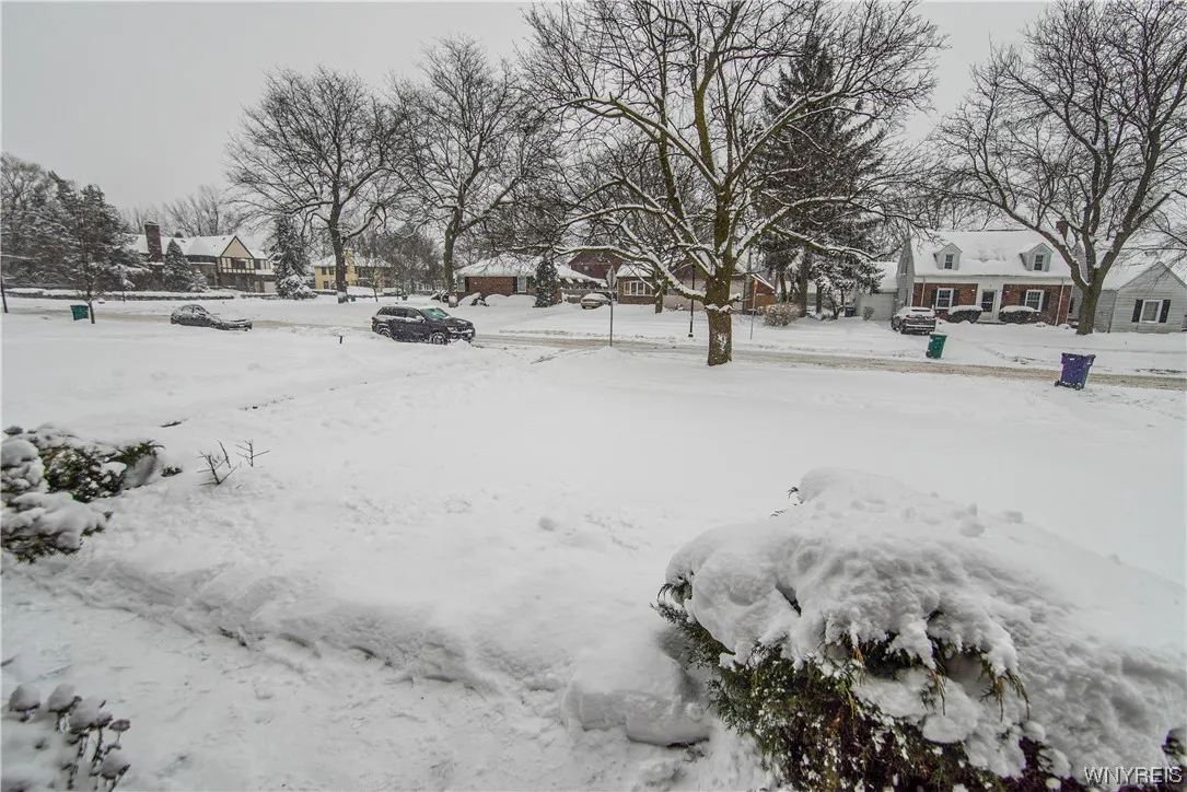 16 Eldon Road, Buffalo, New York 14215, Buffalo, New York 14215, 3 Bedrooms Bedrooms, 6 Rooms Rooms,2 BathroomsBathrooms,Residential,Closed,16 Eldon Road, Buffalo, New York 14215,0,B1517651