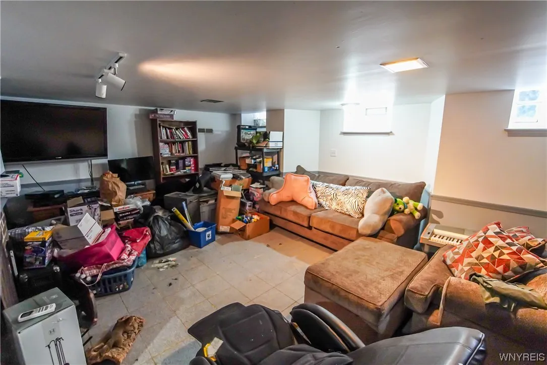 16 Eldon Road, Buffalo, New York 14215, Buffalo, New York 14215, 3 Bedrooms Bedrooms, 6 Rooms Rooms,2 BathroomsBathrooms,Residential,Closed,16 Eldon Road, Buffalo, New York 14215,0,B1517651