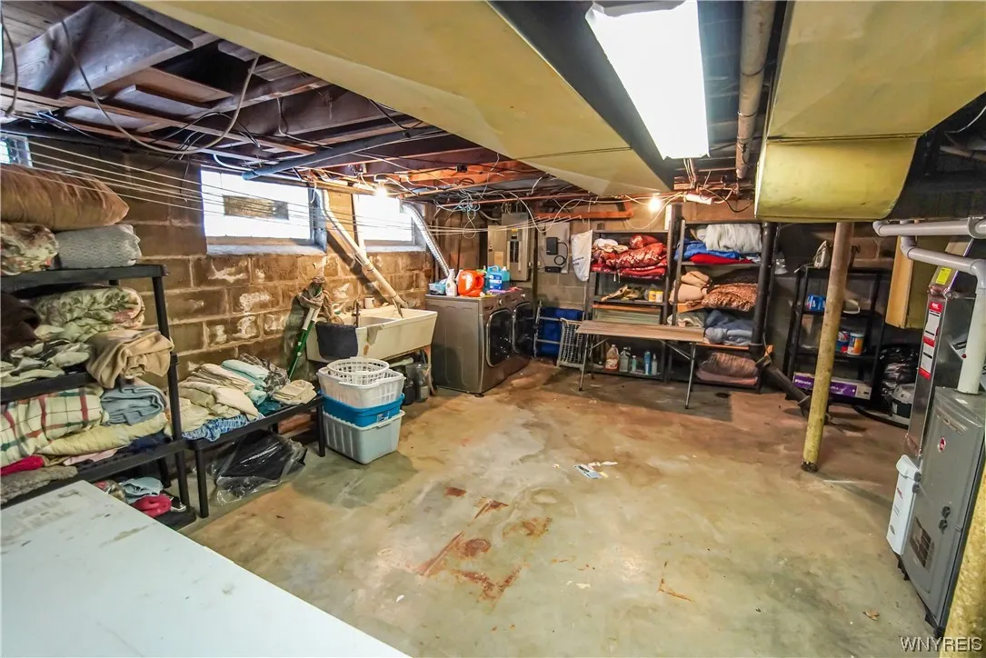 16 Eldon Road, Buffalo, New York 14215, Buffalo, New York 14215, 3 Bedrooms Bedrooms, 6 Rooms Rooms,2 BathroomsBathrooms,Residential,Closed,16 Eldon Road, Buffalo, New York 14215,0,B1517651