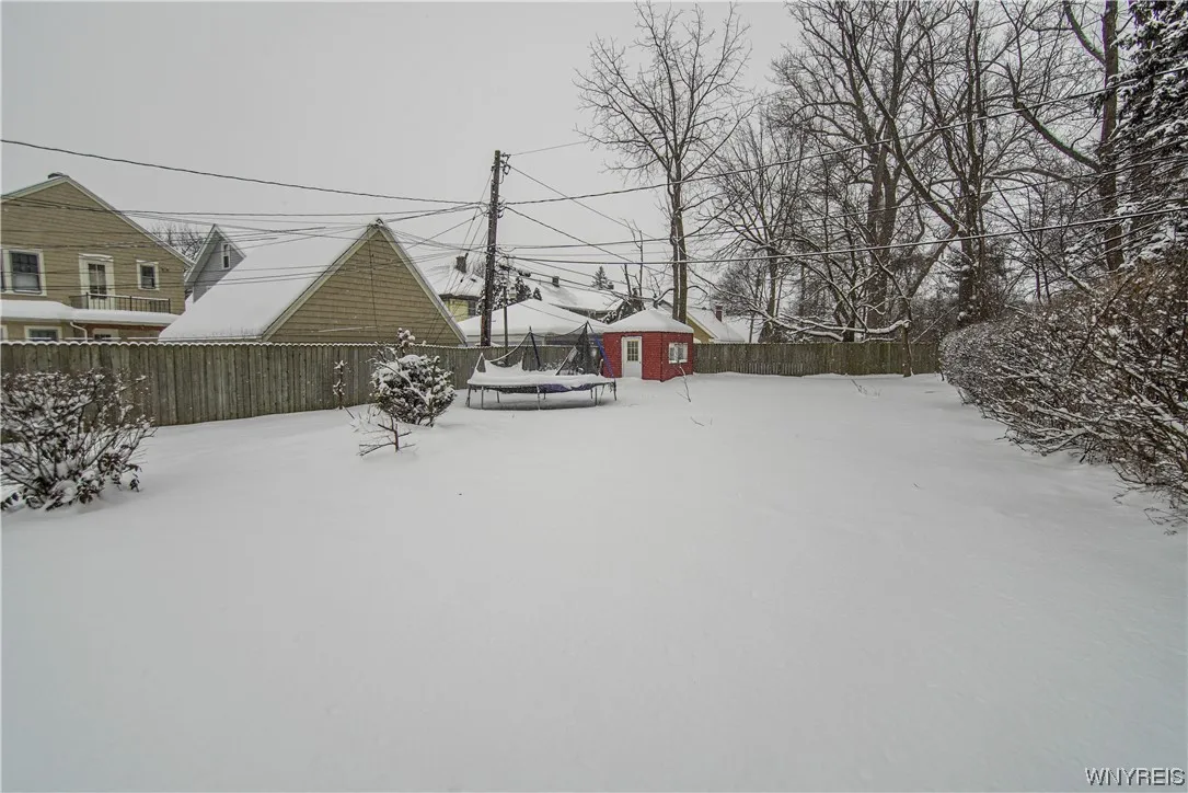 16 Eldon Road, Buffalo, New York 14215, Buffalo, New York 14215, 3 Bedrooms Bedrooms, 6 Rooms Rooms,2 BathroomsBathrooms,Residential,Closed,16 Eldon Road, Buffalo, New York 14215,0,B1517651