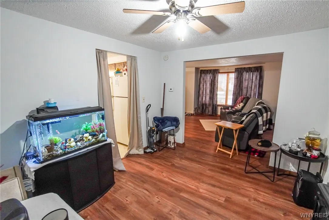 31 John Paul Court, Buffalo, New York 14206, Buffalo, New York 14206, 3 Bedrooms Bedrooms, 6 Rooms Rooms,1 BathroomBathrooms,Residential,Closed,31 John Paul Court, Buffalo, New York 14206,0,B1518618