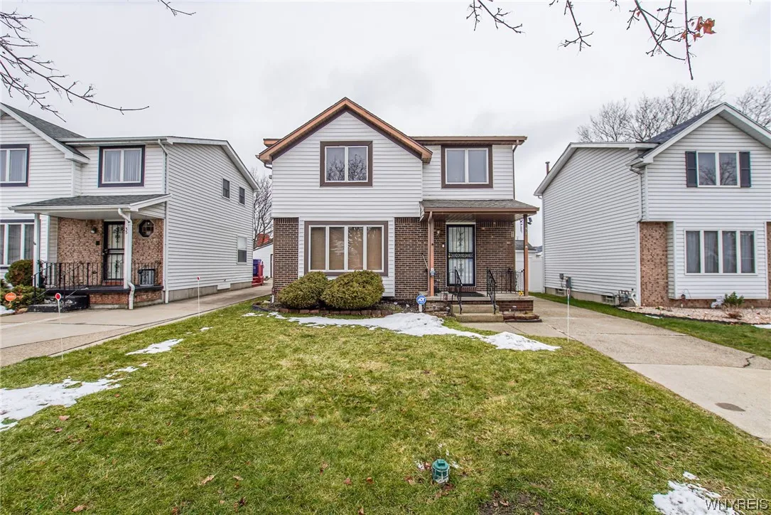 31 John Paul Court, Buffalo, New York 14206, Buffalo, New York 14206, 3 Bedrooms Bedrooms, 6 Rooms Rooms,1 BathroomBathrooms,Residential,Closed,31 John Paul Court, Buffalo, New York 14206,0,B1518618