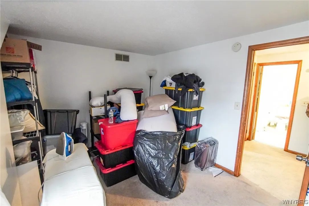 31 John Paul Court, Buffalo, New York 14206, Buffalo, New York 14206, 3 Bedrooms Bedrooms, 6 Rooms Rooms,1 BathroomBathrooms,Residential,Closed,31 John Paul Court, Buffalo, New York 14206,0,B1518618