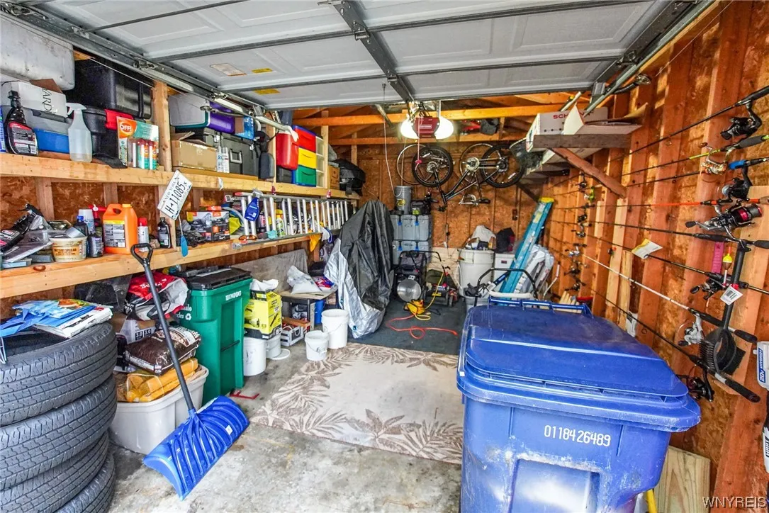 31 John Paul Court, Buffalo, New York 14206, Buffalo, New York 14206, 3 Bedrooms Bedrooms, 6 Rooms Rooms,1 BathroomBathrooms,Residential,Closed,31 John Paul Court, Buffalo, New York 14206,0,B1518618