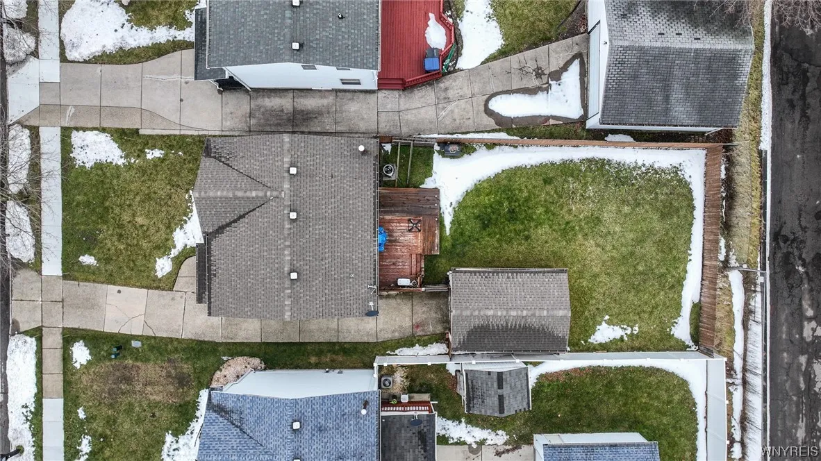 31 John Paul Court, Buffalo, New York 14206, Buffalo, New York 14206, 3 Bedrooms Bedrooms, 6 Rooms Rooms,1 BathroomBathrooms,Residential,Closed,31 John Paul Court, Buffalo, New York 14206,0,B1518618