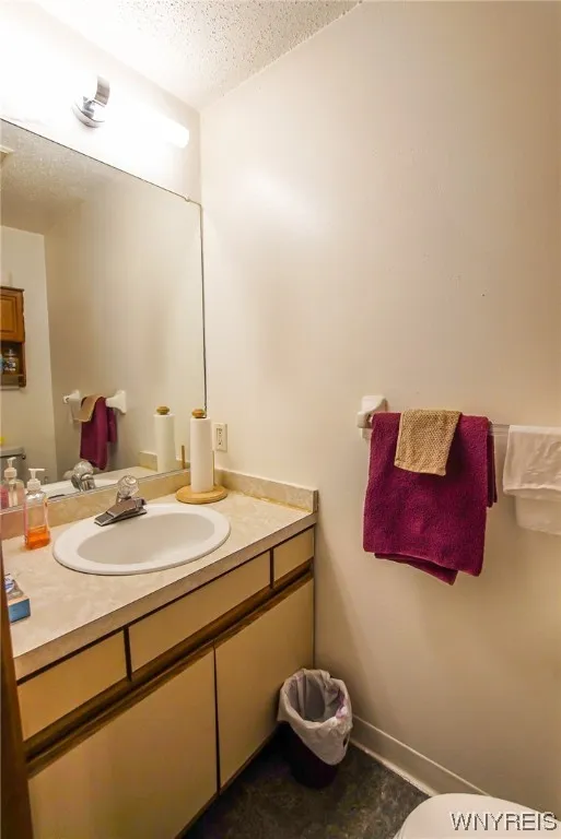 31 John Paul Court, Buffalo, New York 14206, Buffalo, New York 14206, 3 Bedrooms Bedrooms, 6 Rooms Rooms,1 BathroomBathrooms,Residential,Closed,31 John Paul Court, Buffalo, New York 14206,0,B1518618