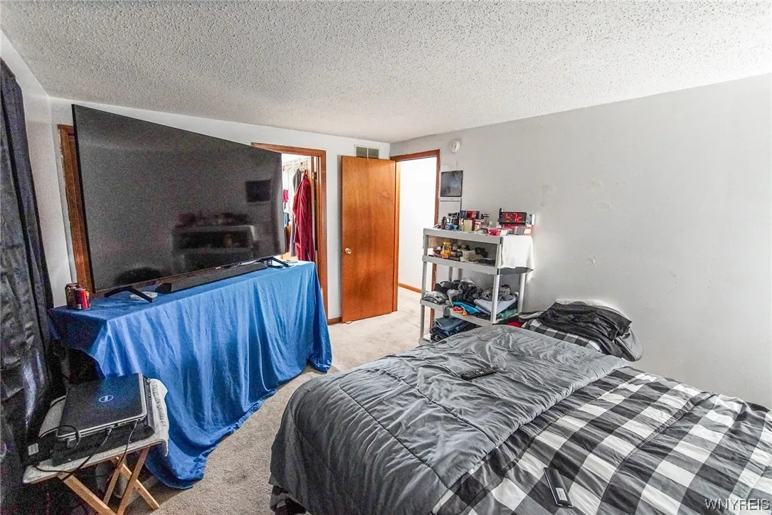 31 John Paul Court, Buffalo, New York 14206, Buffalo, New York 14206, 3 Bedrooms Bedrooms, 6 Rooms Rooms,1 BathroomBathrooms,Residential,Closed,31 John Paul Court, Buffalo, New York 14206,0,B1518618