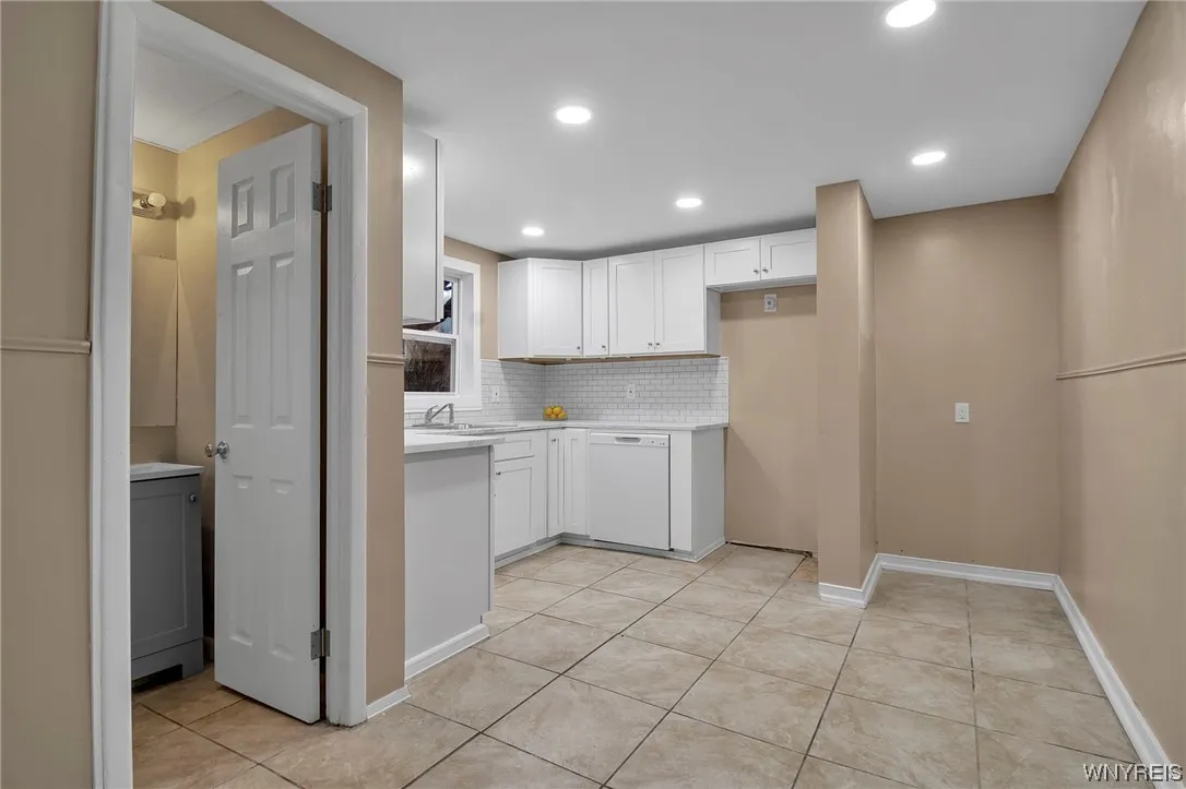 381 Herkimer Street, Buffalo, New York 14213, Buffalo, New York 14213, 3 Bedrooms Bedrooms, 8 Rooms Rooms,1 BathroomBathrooms,Residential,Closed,381 Herkimer Street, Buffalo, New York 14213,0,B1519136