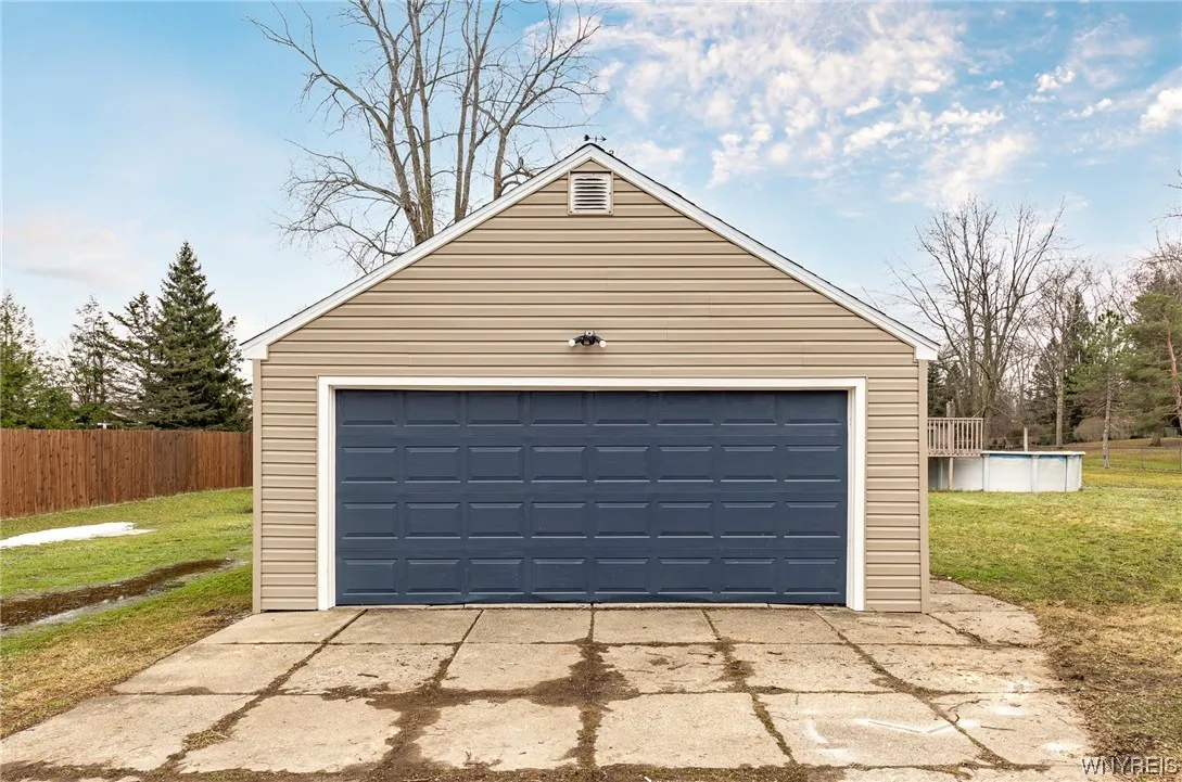 689 Paradise Road, Amherst, New York 14051, Amherst, New York 14051, 4 Bedrooms Bedrooms, 6 Rooms Rooms,2 BathroomsBathrooms,Residential,Closed,689 Paradise Road, Amherst, New York 14051,0,B1519182