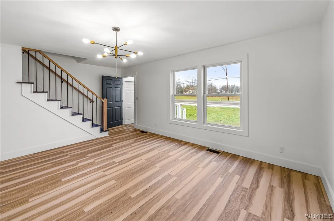 689 Paradise Road, Amherst, New York 14051, Amherst, New York 14051, 4 Bedrooms Bedrooms, 6 Rooms Rooms,2 BathroomsBathrooms,Residential,Closed,689 Paradise Road, Amherst, New York 14051,0,B1519182