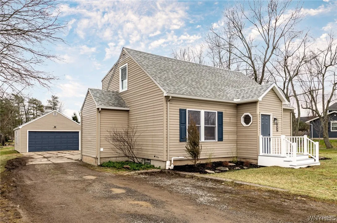 689 Paradise Road, Amherst, New York 14051, Amherst, New York 14051, 4 Bedrooms Bedrooms, 6 Rooms Rooms,2 BathroomsBathrooms,Residential,Closed,689 Paradise Road, Amherst, New York 14051,0,B1519182