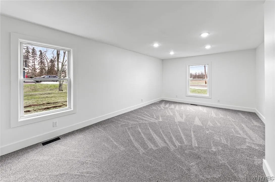 689 Paradise Road, Amherst, New York 14051, Amherst, New York 14051, 4 Bedrooms Bedrooms, 6 Rooms Rooms,2 BathroomsBathrooms,Residential,Closed,689 Paradise Road, Amherst, New York 14051,0,B1519182