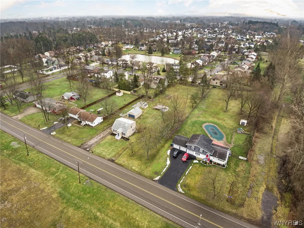 689 Paradise Road, Amherst, New York 14051, Amherst, New York 14051, 4 Bedrooms Bedrooms, 6 Rooms Rooms,2 BathroomsBathrooms,Residential,Closed,689 Paradise Road, Amherst, New York 14051,0,B1519182