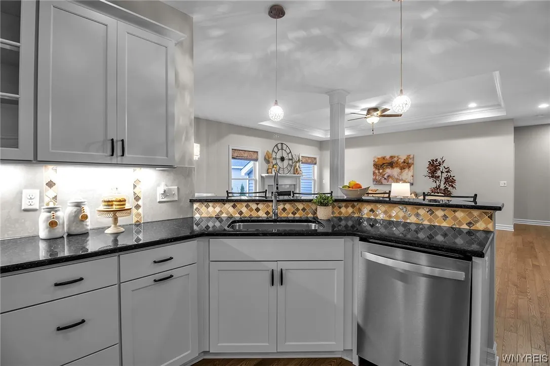 5732 Waterford Lane, Clarence, New York 14032, Clarence, New York 14032, 3 Bedrooms Bedrooms, 4 Rooms Rooms,2 BathroomsBathrooms,Residential,Closed,5732 Waterford Lane, Clarence, New York 14032,0,B1519790