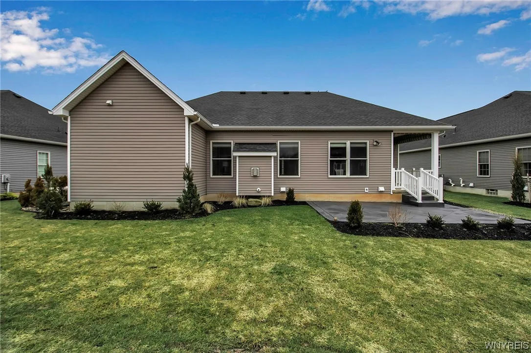 5732 Waterford Lane, Clarence, New York 14032, Clarence, New York 14032, 3 Bedrooms Bedrooms, 4 Rooms Rooms,2 BathroomsBathrooms,Residential,Closed,5732 Waterford Lane, Clarence, New York 14032,0,B1519790