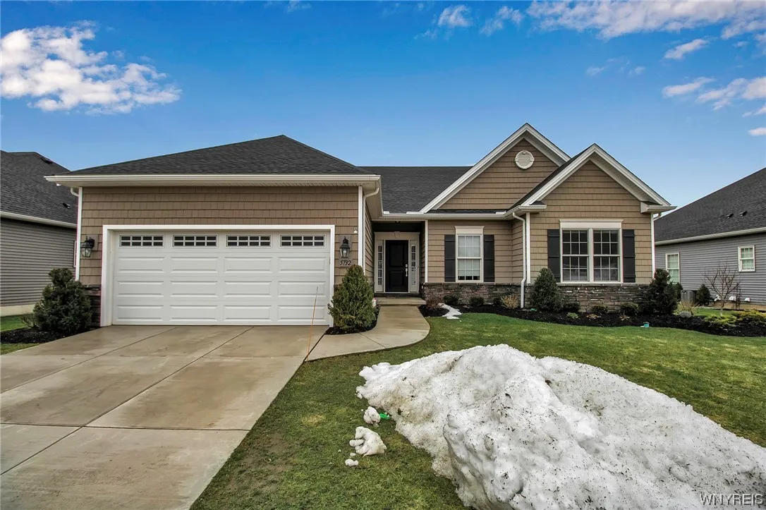 5732 Waterford Lane, Clarence, New York 14032, Clarence, New York 14032, 3 Bedrooms Bedrooms, 4 Rooms Rooms,2 BathroomsBathrooms,Residential,Closed,5732 Waterford Lane, Clarence, New York 14032,0,B1519790