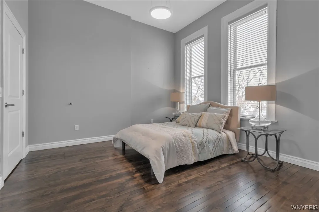 916 Main Street, Buffalo, New York 14202, Buffalo, New York 14202, 1 Bedroom Bedrooms, 5 Rooms Rooms,1 BathroomBathrooms,Residential Lease,Closed,916 Main Street, Buffalo, New York 14202,0,B1519893