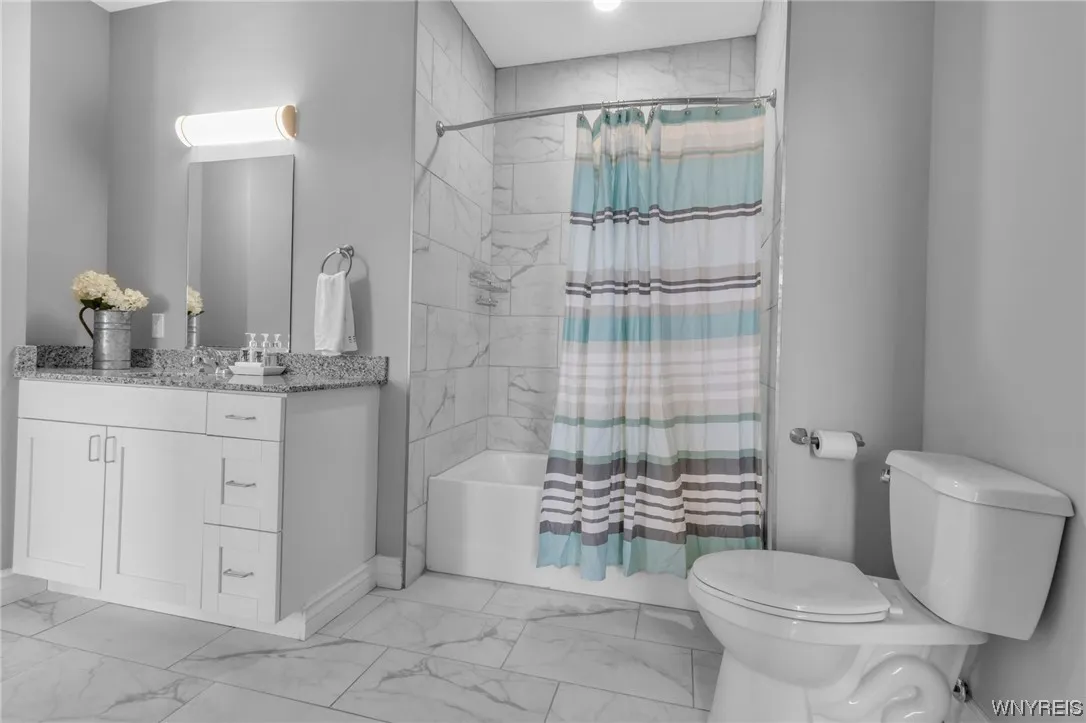 916 Main Street, Buffalo, New York 14202, Buffalo, New York 14202, 1 Bedroom Bedrooms, 5 Rooms Rooms,1 BathroomBathrooms,Residential Lease,Closed,916 Main Street, Buffalo, New York 14202,0,B1519893