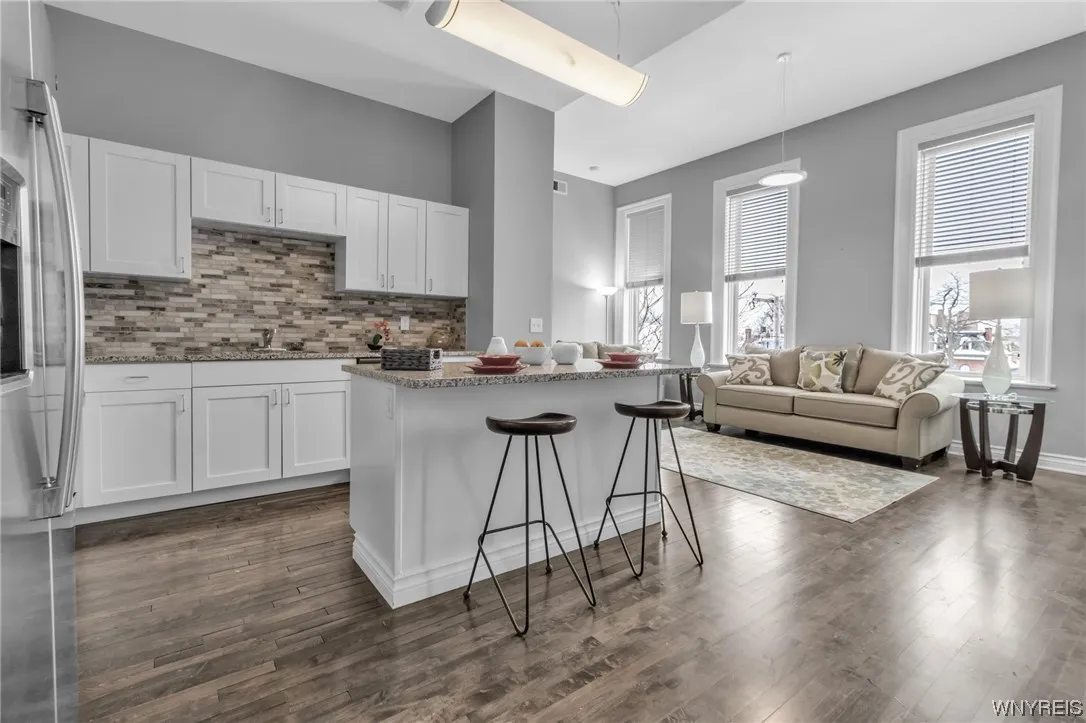 916 Main Street, Buffalo, New York 14202, Buffalo, New York 14202, 1 Bedroom Bedrooms, 5 Rooms Rooms,1 BathroomBathrooms,Residential Lease,Closed,916 Main Street, Buffalo, New York 14202,0,B1519893
