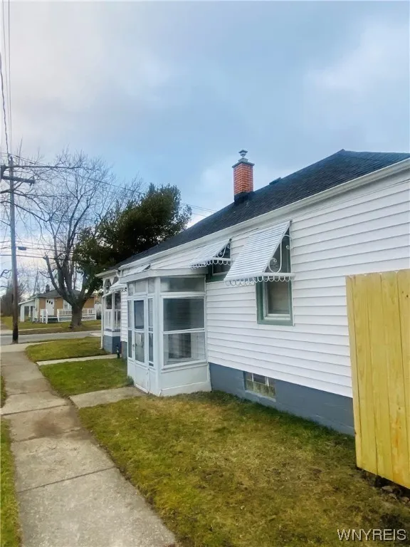 407 Roesch Avenue, Buffalo, New York 14207, Buffalo, New York 14207, 2 Bedrooms Bedrooms, 4 Rooms Rooms,1 BathroomBathrooms,Residential,Closed,407 Roesch Avenue, Buffalo, New York 14207,0,B1519721