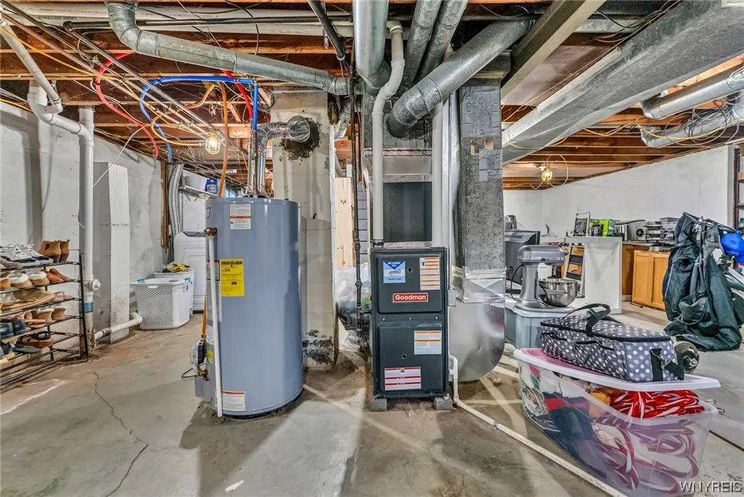 29 Calvin Court North, Tonawanda-town, New York 14, Tonawanda, New York 14150, 3 Bedrooms Bedrooms, 5 Rooms Rooms,1 BathroomBathrooms,Residential,Closed,29 Calvin Court North, Tonawanda-town, New York 14,0,B1520045